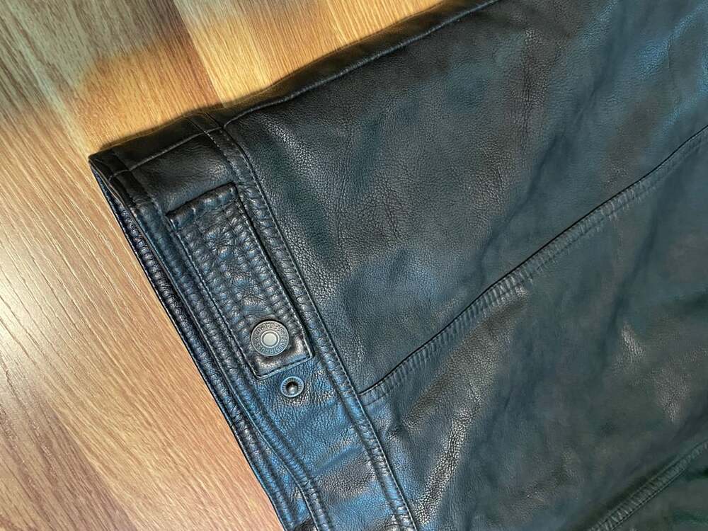 Levi's Faux Leather Sherpa Trucker Jacket Size S Black Buffalo Plaid - Picture 12 of 12